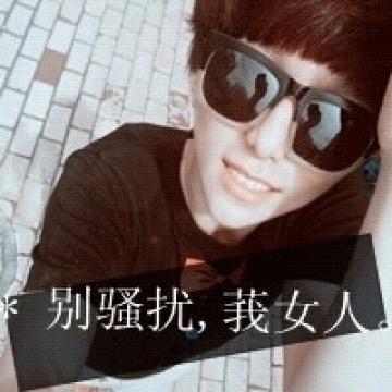 阿宝色恩爱情侣好看的带字头像