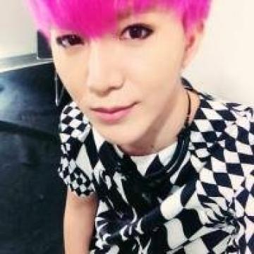 个性范美男yy头像