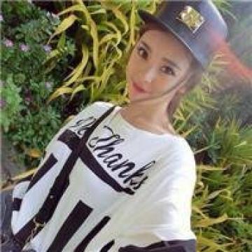 温馨的唯美女子