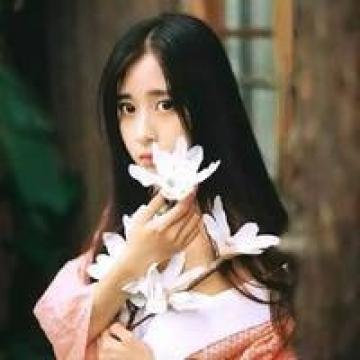 很漂亮的森系美女
