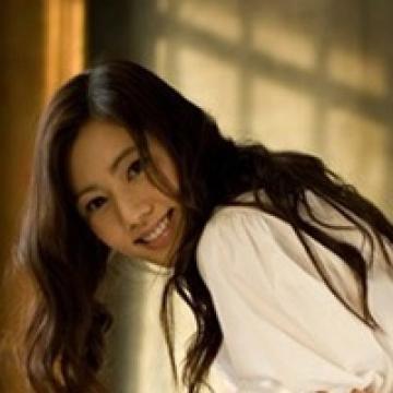 韩国漂亮女神秋瓷炫