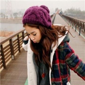 与美女子的相随