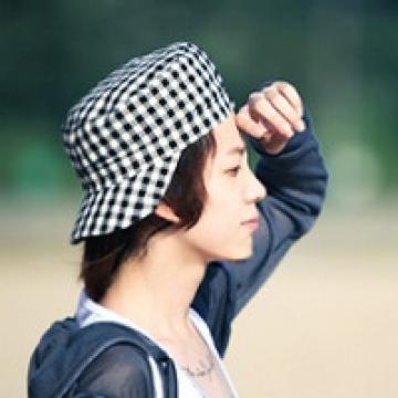 爱笑纯情的美男子