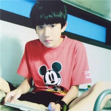 TFBOYS王源男生头像高清图片 真心交友少点套路多点真诚