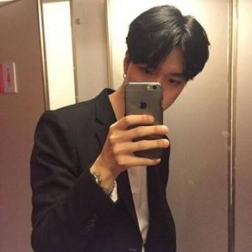 qq超拽帅气头像手机控男生大全 想要忘记却偏偏刻骨铭心