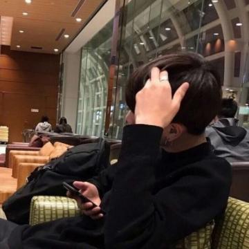 青春帅气男生头像大全2019最新 失恋一次听懂了所有情歌