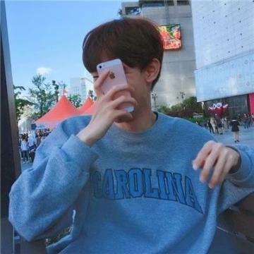 微信帅气男生头像蓝色系 太阳暖人不暖心