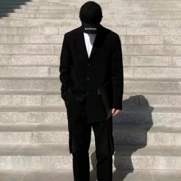 2019男生头像伤感帅气 我们都怕寂寞我们都想解脱