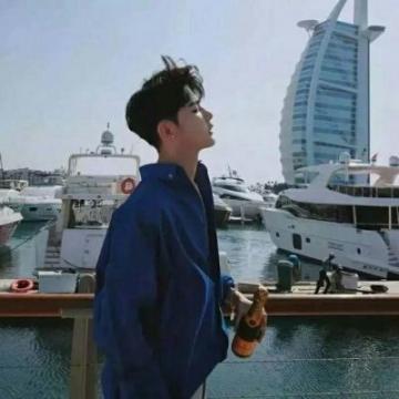 2019最吸引人的微信头像男 曾经小小少年到如今风度翩翩