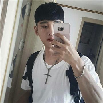 小清新男生帅气手机控头像2019 你留下的回忆也终不再耀眼
