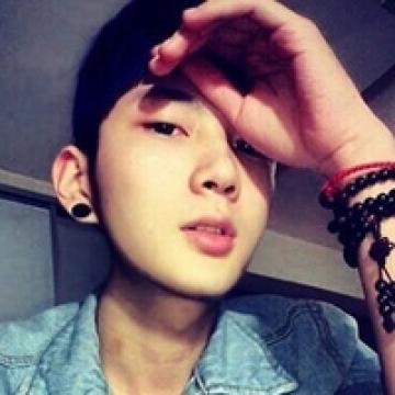 微信头像男生 你是我的小呀小苹果怎么爱你都不嫌多