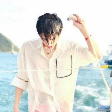 2019最火微信头像男生头像 我来赴一场无关风月的局