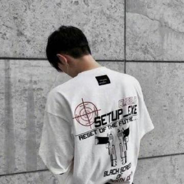 最新微信背影头像男生青春帅气 忘不掉又怎样还是得面对现实
