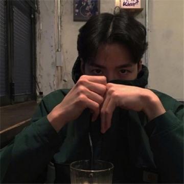 男生头像480x480快手专用 想谈那种特别啰嗦特别甜的恋爱