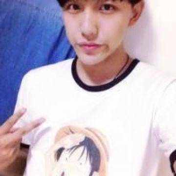 爱卖萌的qq男生头像 心已死所以深海从不冷