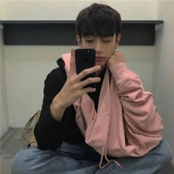 帅哥男生头像一个人的2019最新 总是不长记性的满心期待