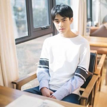 男生头像小清新暖男高清图片2019最新 总有一个放不下的人