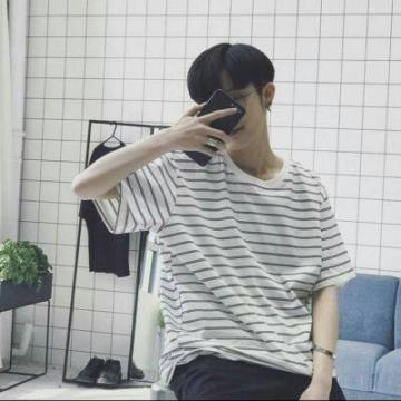 微信男生头像帅气冷酷2019最新 你随意玩笑我各种坚强