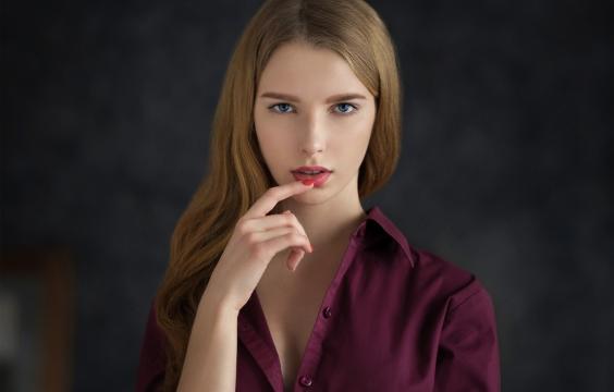 清纯性感的混血美女