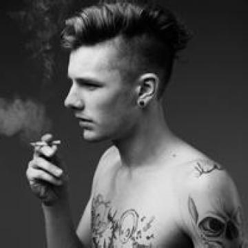 qq头像男生帅气超拽纹身很拉风 让回忆纪念最初的感动