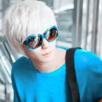 2019帅气阳光的qq男生头像 纠缠连自己都觉得贪婪