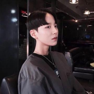 2019抖音好看的情侣头像一男一女 对不起我喜欢你