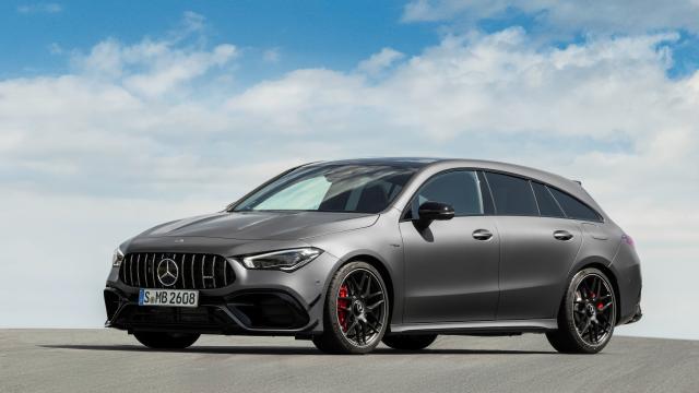 梅赛德斯奔驰CLA45 S AMG