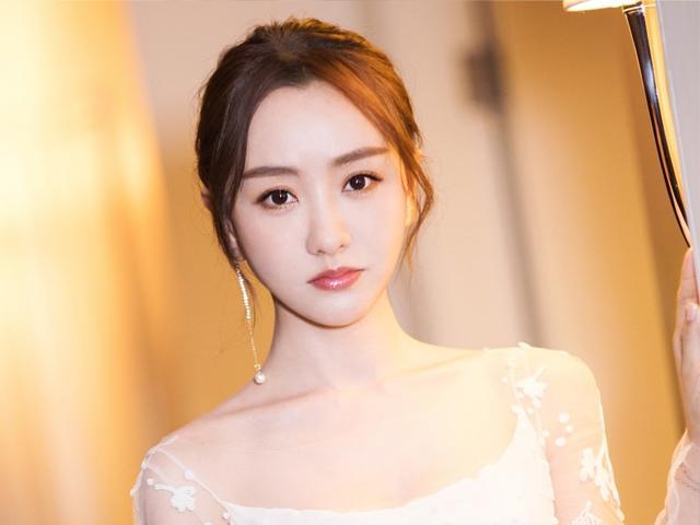杨蓉