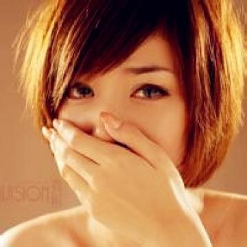 难过qq伤感女生头像流泪的 我的泪不止为你一个人而流