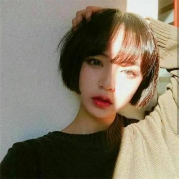 超拽有个性的短发女生微博头像 好看的短发小仙女头像精选