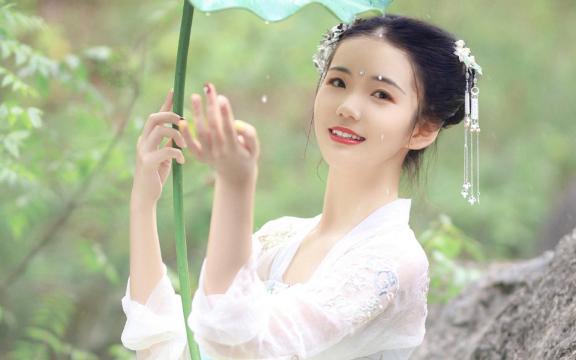 唯美古风汉服美女清新荷叶写真