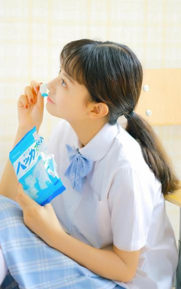 清纯学生妹教室艺术写真