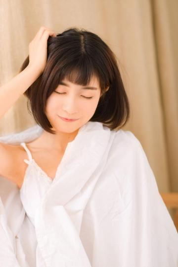 性感香肩美女小清新写真