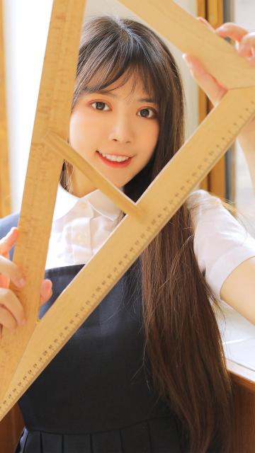 日系学院风美女性感清纯写真