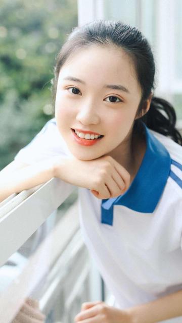 清纯美女学生制服校园写真