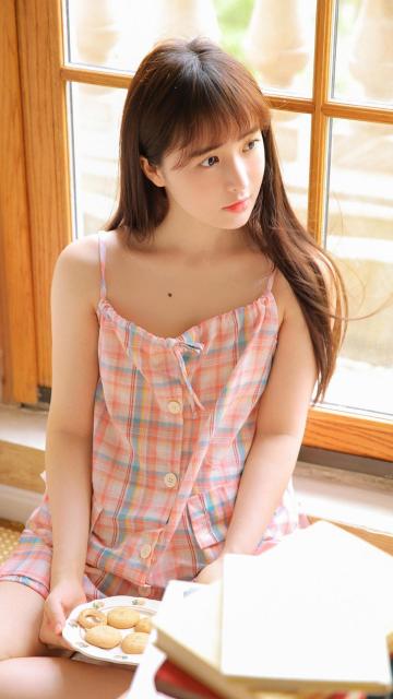性感吊带睡衣美女私房写真