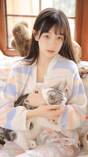 清纯可爱美女元气白皙可爱居家诱人写真