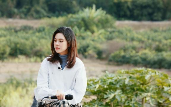 郁可唯田园风唯美小清新迷人写真