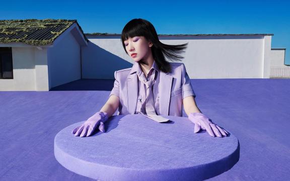 孟美岐公主切时尚霸气酷美迷人写真