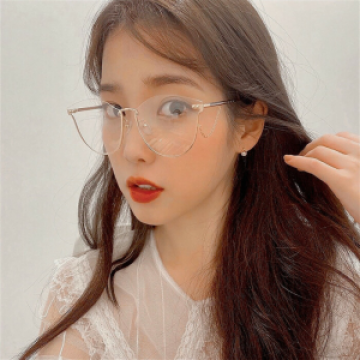 抖音很火的韩国明星iu李知恩少女心仙气真人头像