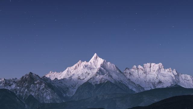 唯美的雪山风光