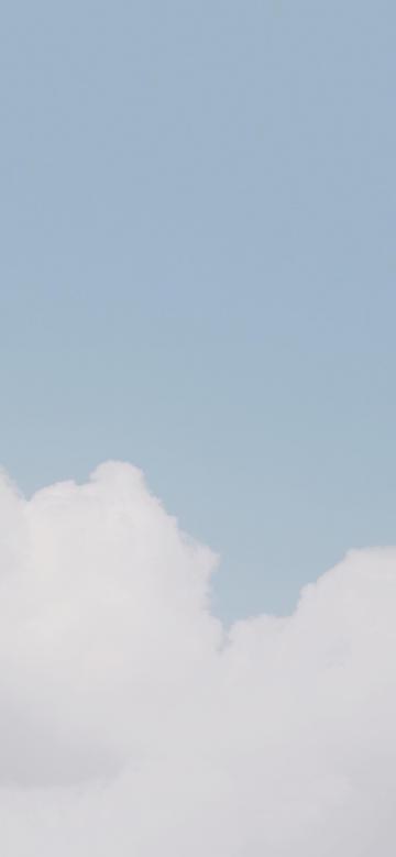 简约白云天空