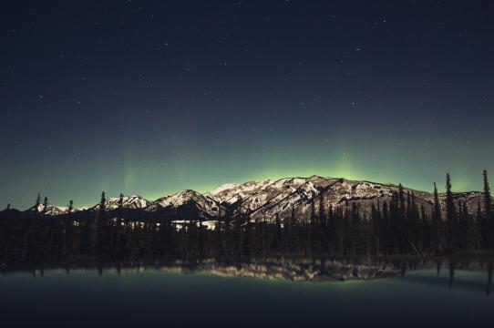 加滤镜的夜晚星空风景