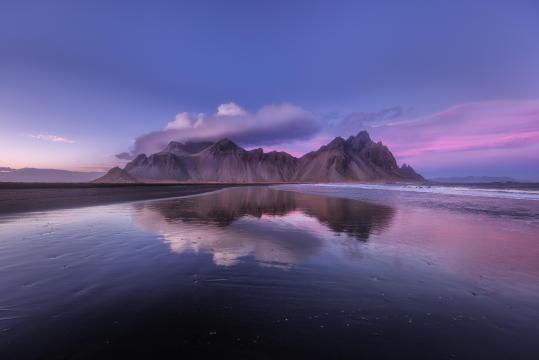 最新的湖泊风景图片